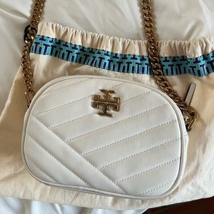 tory burch kira camera bag